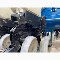 Сівалка точного висіву пневматична KINZE 3700 Precision Planting 24р