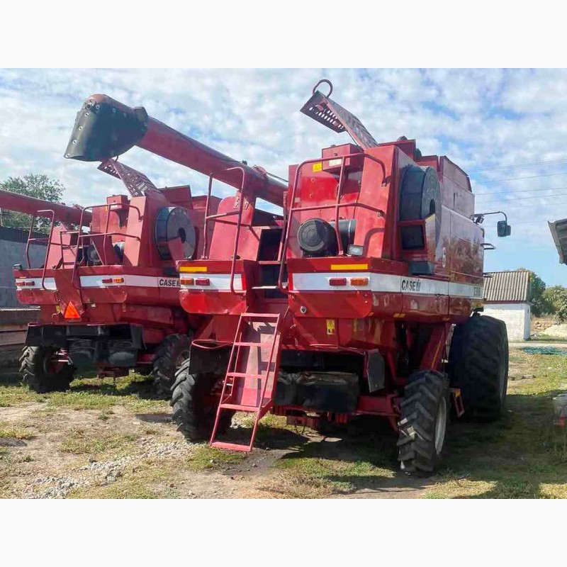 Фото 7. Комбайн зеонозбиральний Case IH 2388