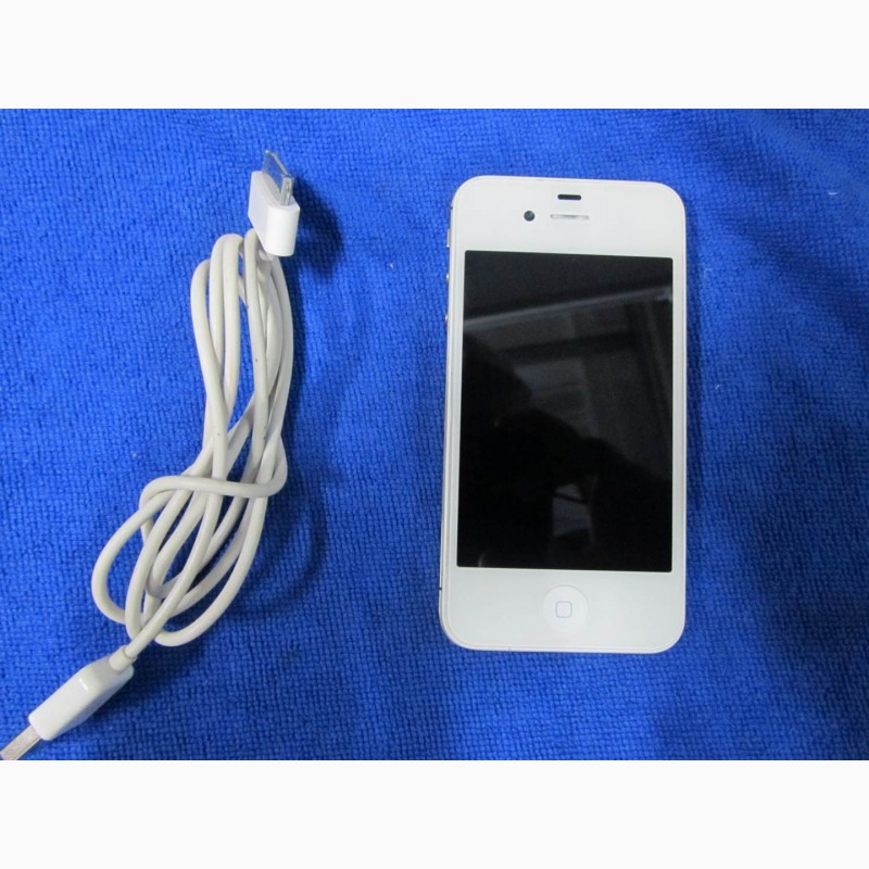 Смартфон Apple iPhone 4S 16GB White неверлок