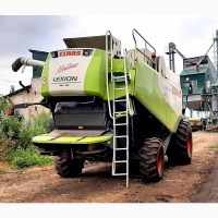 Комбайн зернозбиральний Claas Lexion 570